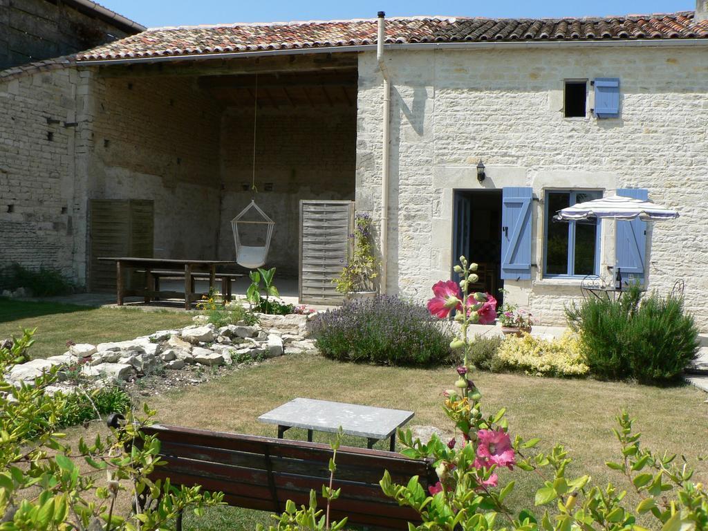 La Petite Maison Crezieres Номер фото