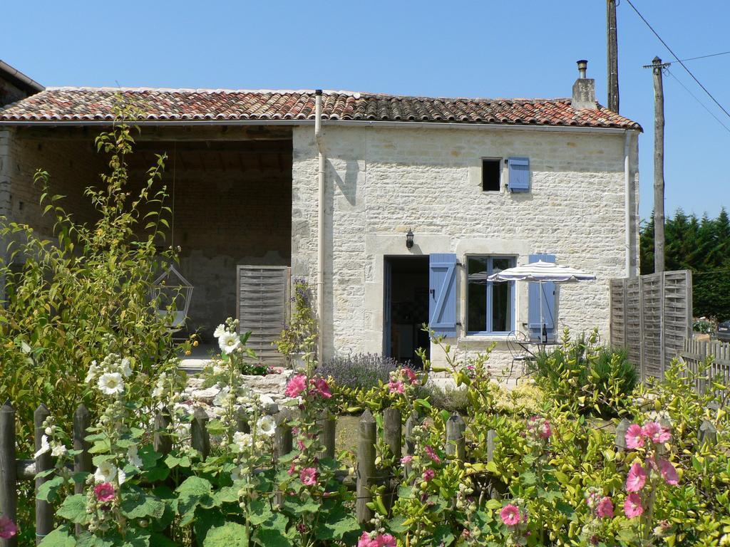 La Petite Maison Crezieres Номер фото